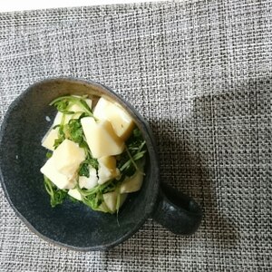 キャベツときゅうりと豆苗と豆腐のマヨ醤油サラダ♪